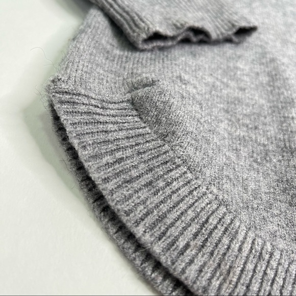 GABBY ISABELLA Lady Patchwork Jewelled Appliqué Grey Graphic Crewneck Sweater - Picture 8 of 17